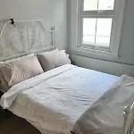 Lovely 1Br Flat Near Notting Hill & Kensalrise